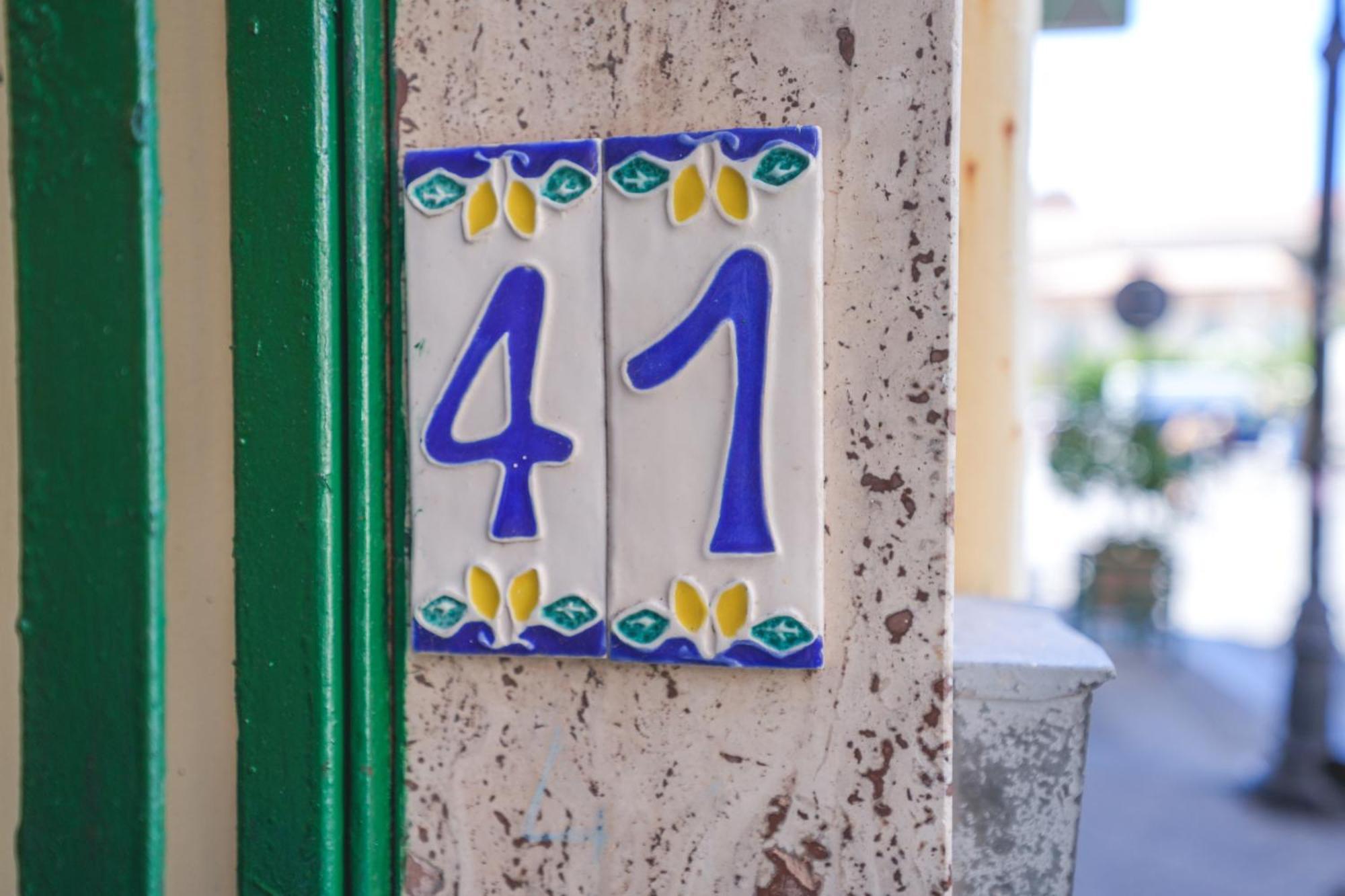Cafe Latino Suites Sorrento Buitenkant foto