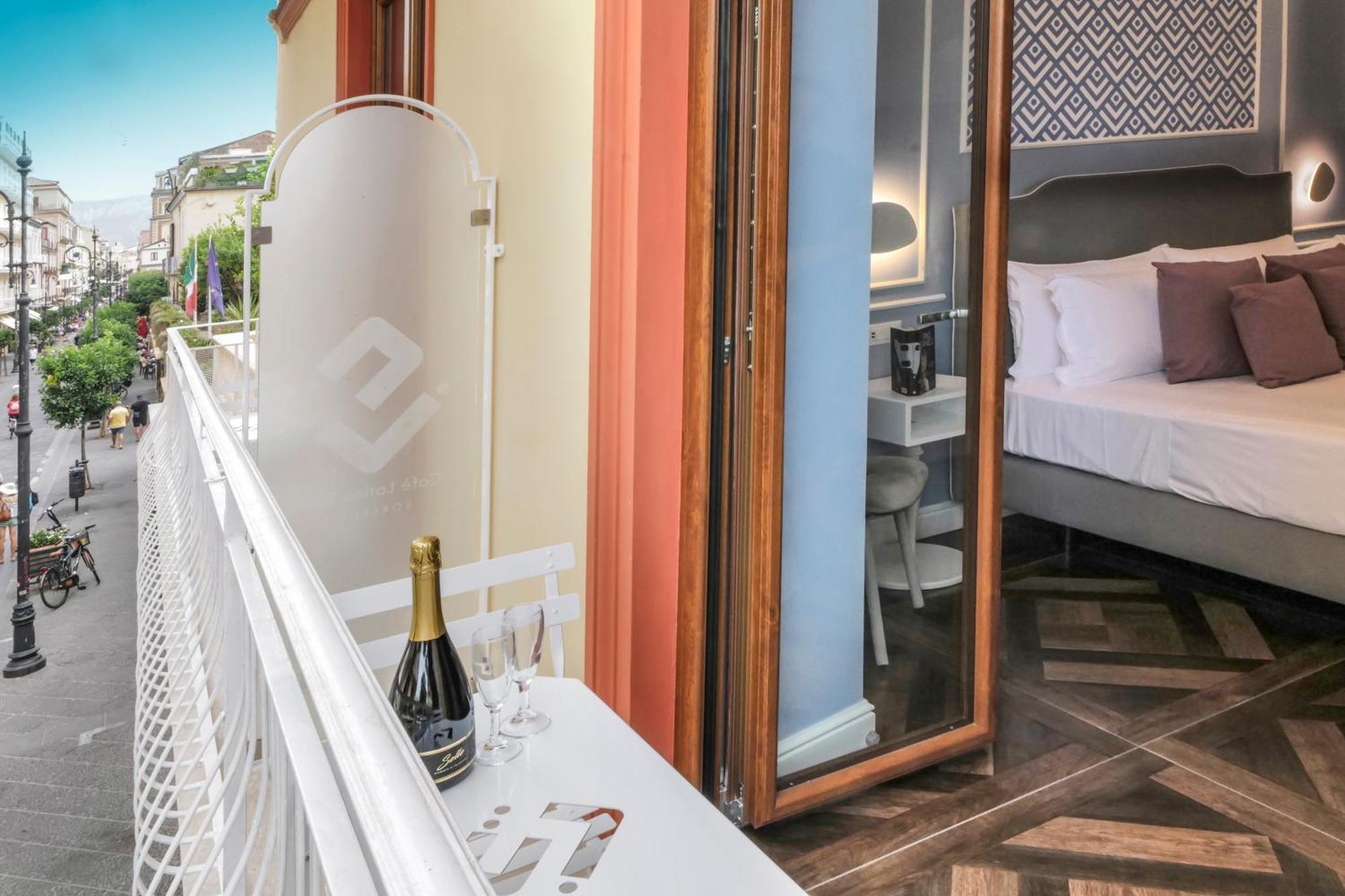 Cafe Latino Suites Sorrento Buitenkant foto